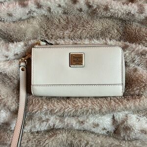 Dooney & Bourke Wristlet